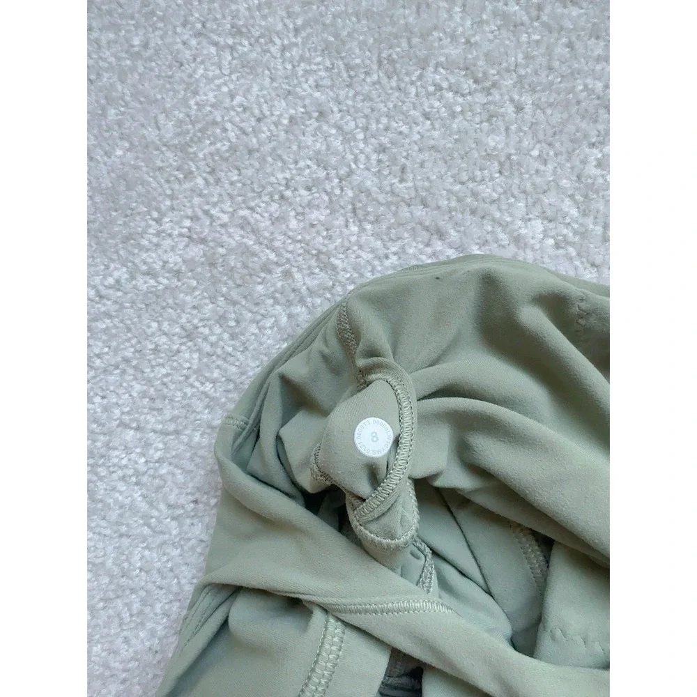 2PC -Lululemon 8 Align Tank Top Olive + Wunder Train High Neck Crossback white